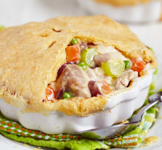 طريقة تحضير فطيرة الدجاج بالخضار الشهية والمغذية صورة رقم 1 طريقة تحضير فطيرة الدجاج بالخضار الشهية والمغذية صورة رقم 1