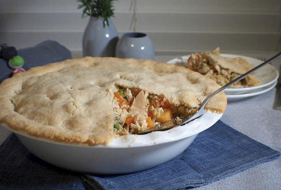 طريقة تحضير فطيرة الدجاج بالخضار الشهية والمغذية صورة رقم 12 طريقة تحضير فطيرة الدجاج بالخضار الشهية والمغذية صورة رقم 12