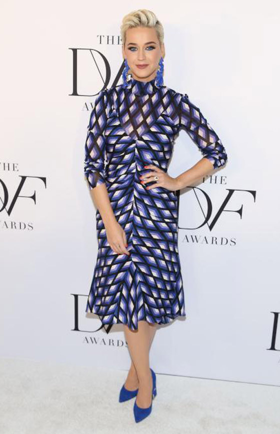 في عيد ميلادها: إليكم أجمل وأغرب إطلالات كايتي بيري لعام 2019! صورة رقم 5