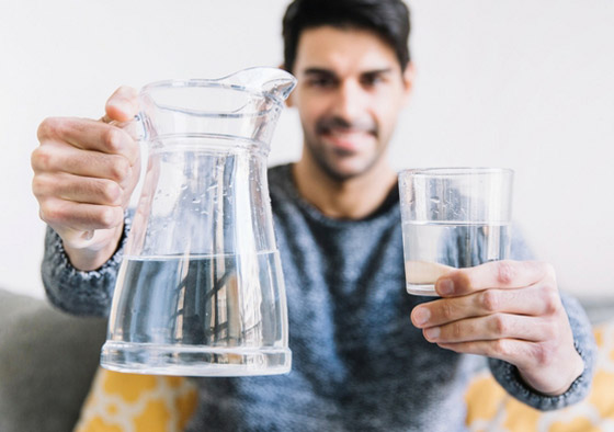 8 عادات يومية سيئة تعطل التمثيل الغذائي.. منها السهر والتوتر! صورة رقم 7 8 عادات يومية سيئة تعطل التمثيل الغذائي.. منها السهر والتوتر! صورة رقم 7