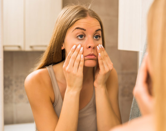 إليكم 7 علامات تدل على الشيخوخة المبكرة وطرق مكافحة كل منها! صورة رقم 8