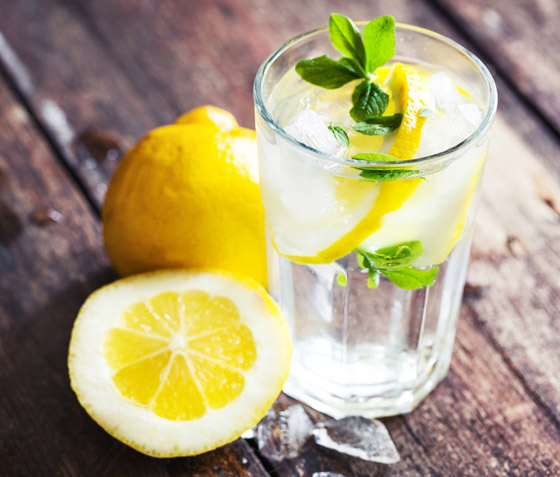 7 فوائد مهمة لتناول ماء الليمون قبل الإفطار ستجعلك تشربه كل يوم! صورة رقم 6 7 فوائد مهمة لتناول ماء الليمون قبل الإفطار ستجعلك تشربه كل يوم! صورة رقم 6