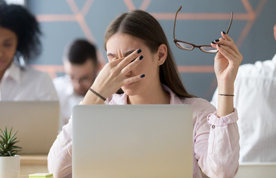 6 طرق طبيعية تساعدك على استعادة البصر سريعاً صورة رقم 1