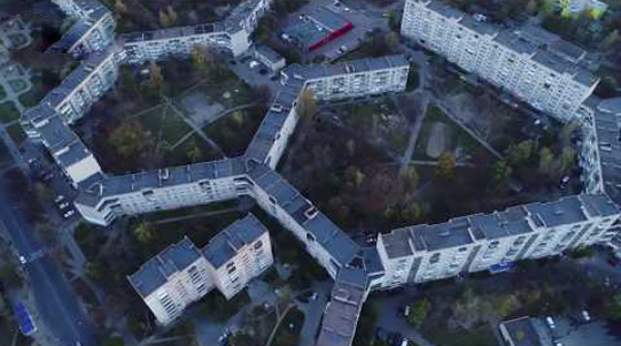 بالفيديو: تعرفوا على أطول مبنى سكني في العالم صورة رقم 6