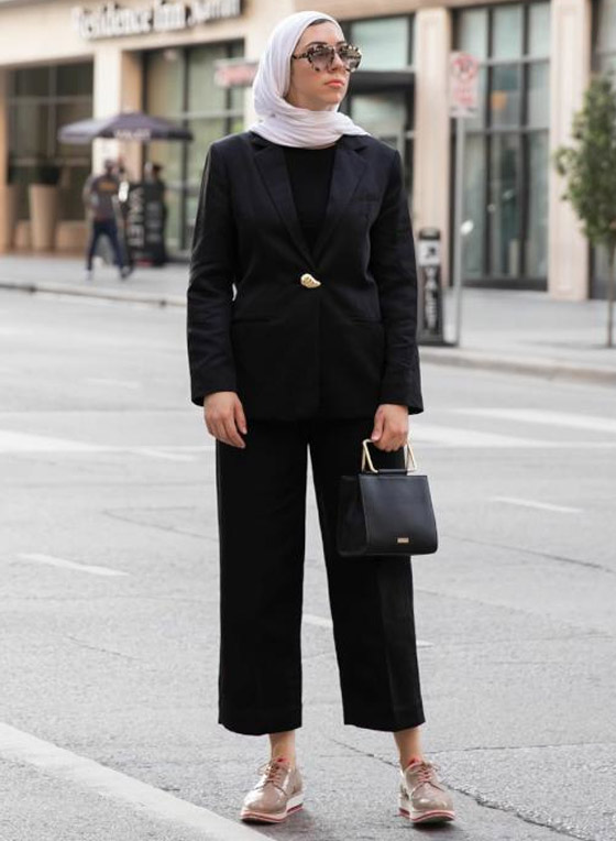 بالصور: بدلات رسمية وأجمل طرق تنسيقها من وحي الفاشينيستا المحجبات صورة رقم 2