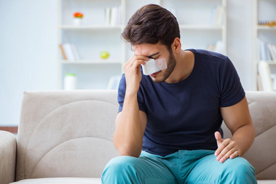 نزيف الأنف المفاجئ.. ما هي أسبابه وطريقة علاجه؟ صورة رقم 2