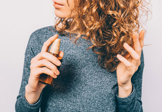 تعرفوا إلى الفوائد الطبية لزيت الخروع وأهم مشاكل الشعر التي يعالجها صورة رقم 3 تعرفوا إلى الفوائد الطبية لزيت الخروع وأهم مشاكل الشعر التي يعالجها صورة رقم 3