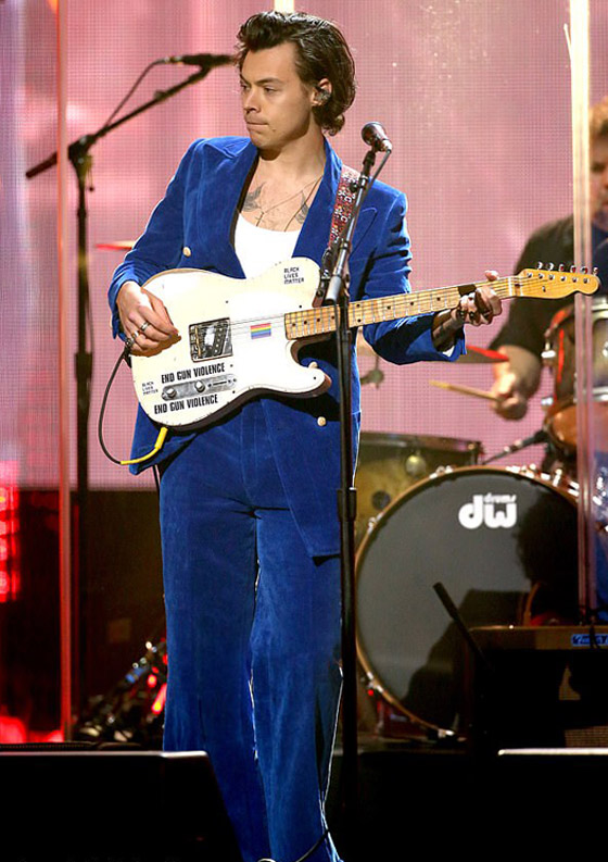 صور: إليكم أبرز 10 مؤثرين نساء ورجال في مجال الأزياء لعام 2019 صورة رقم 10 صور: إليكم أبرز 10 مؤثرين نساء ورجال في مجال الأزياء لعام 2019 صورة رقم 10