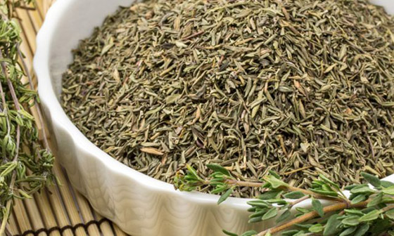 يُرافق زيت الزيتون ويُزيّن موائد الفطور.. ما هو أصل الزعتر؟ فيديو صورة رقم 8