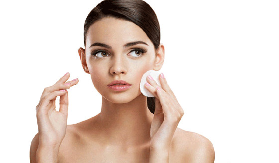 قاعدة من 60 ثانية.. الأفضل لتنظيف بشرتكِ صورة رقم 3