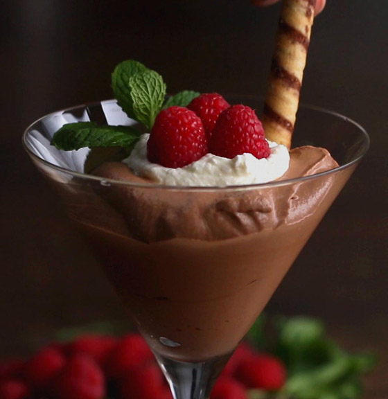 طريقة تحضير موس الشوكولاتة بدون بيض السهل والخفيف والشهي صورة رقم 9 طريقة تحضير موس الشوكولاتة بدون بيض السهل والخفيف والشهي صورة رقم 9