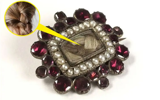 طيور في القبعة.. وأغرب صيحات الموضة في العصر الفيكتوري صورة رقم 3