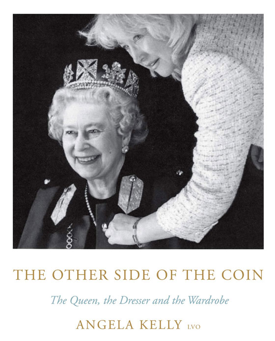 منسقة الأزياء الملكية تكشف الوجه الآخر للملكة إليزابيث صاحبة التاج البريطاني صورة رقم 2 منسقة الأزياء الملكية تكشف الوجه الآخر للملكة إليزابيث صاحبة التاج البريطاني صورة رقم 2