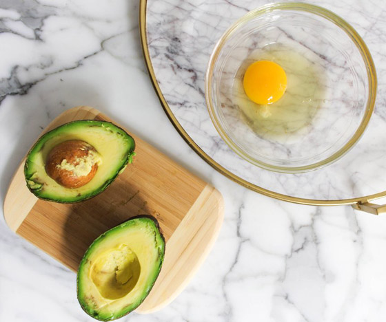 ماسكات الأفوكادو للحفاظ على جمال الشعر والتخلص من تلفه ومشاكله صورة رقم 2 ماسكات الأفوكادو للحفاظ على جمال الشعر والتخلص من تلفه ومشاكله صورة رقم 2