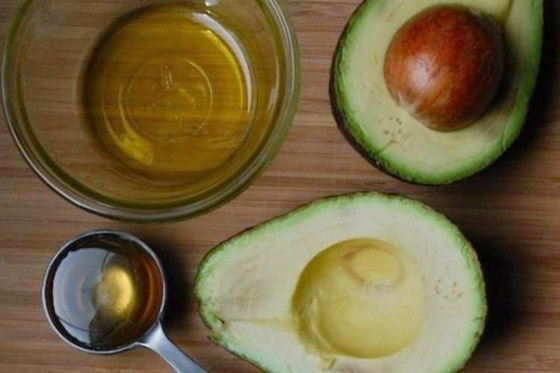 ماسكات الأفوكادو للحفاظ على جمال الشعر والتخلص من تلفه ومشاكله صورة رقم 3 ماسكات الأفوكادو للحفاظ على جمال الشعر والتخلص من تلفه ومشاكله صورة رقم 3