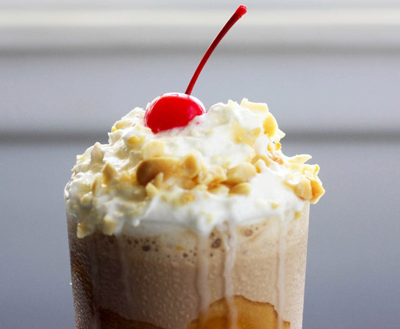 طريقة عمل ميلك شيك السنكرز السهل والشهي والطيب صورة رقم 9 طريقة عمل ميلك شيك السنكرز السهل والشهي والطيب صورة رقم 9