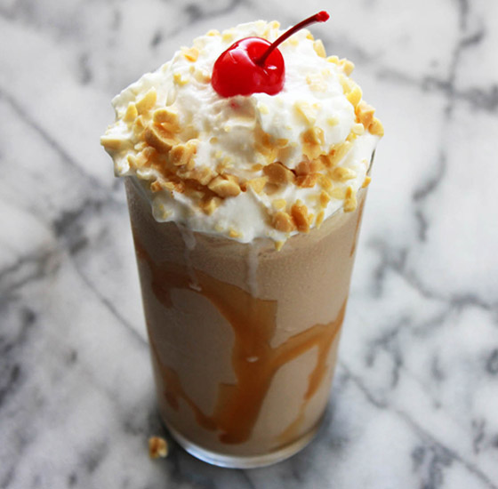 طريقة عمل ميلك شيك السنكرز السهل والشهي والطيب صورة رقم 6 طريقة عمل ميلك شيك السنكرز السهل والشهي والطيب صورة رقم 6