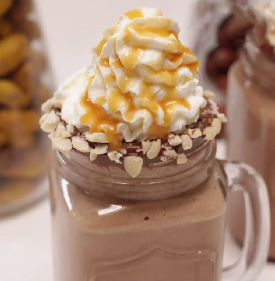 طريقة عمل ميلك شيك السنكرز السهل والشهي والطيب صورة رقم 3 طريقة عمل ميلك شيك السنكرز السهل والشهي والطيب صورة رقم 3