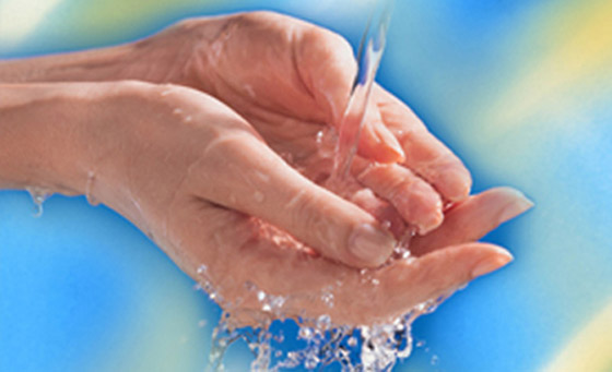 ردد اغنية عيد الميلاد مرتين اثناء غسل يديك لتقضي على البكتيريا! صورة رقم 2