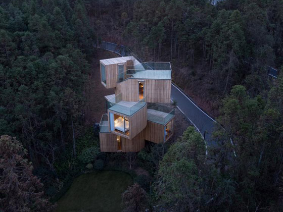 تعرفوا إلى 8 منازل بُنيت في أماكن مستحيلة.. كيف تجربة العيش فيها؟ صورة رقم 4 تعرفوا إلى 8 منازل بُنيت في أماكن مستحيلة.. كيف تجربة العيش فيها؟ صورة رقم 4