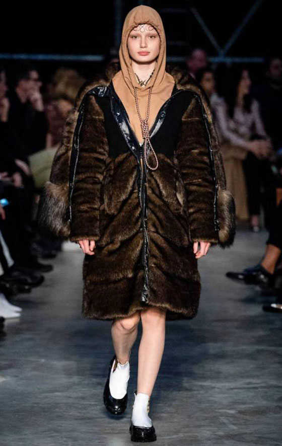 أكثر صيحات الموضة غرابة وإثارة للجدل في 2019! صورة رقم 3