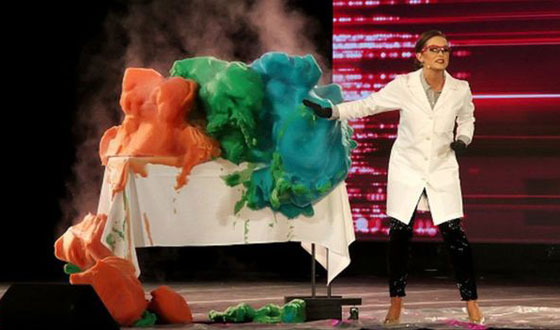 ملكة جمال أمريكا 2020 باحثة في الكيمياء تبهر لجنة التحكيم بتجربة علمية صورة رقم 3 ملكة جمال أمريكا 2020 باحثة في الكيمياء تبهر لجنة التحكيم بتجربة علمية صورة رقم 3