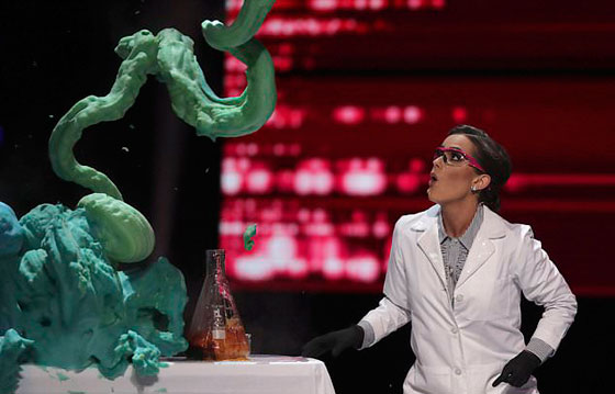 ملكة جمال أمريكا 2020 باحثة في الكيمياء تبهر لجنة التحكيم بتجربة علمية صورة رقم 4 ملكة جمال أمريكا 2020 باحثة في الكيمياء تبهر لجنة التحكيم بتجربة علمية صورة رقم 4