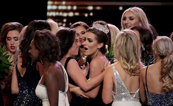 ملكة جمال أمريكا 2020 باحثة في الكيمياء تبهر لجنة التحكيم بتجربة علمية صورة رقم 17 ملكة جمال أمريكا 2020 باحثة في الكيمياء تبهر لجنة التحكيم بتجربة علمية صورة رقم 17