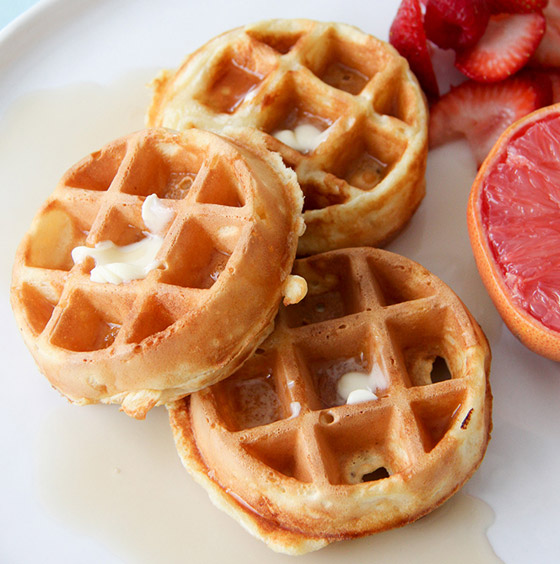 إليكم طريقة عمل الوافل بدون بيض بطعمه الرائع والشهي صورة رقم 2