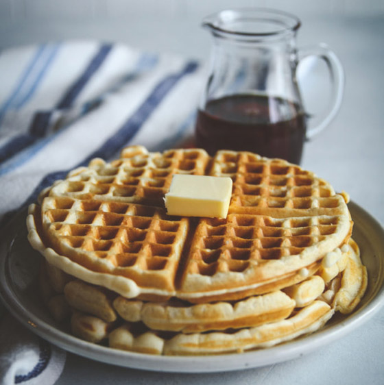 إليكم طريقة عمل الوافل بدون بيض بطعمه الرائع والشهي صورة رقم 9