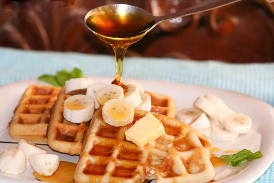 إليكم طريقة عمل الوافل بدون بيض بطعمه الرائع والشهي صورة رقم 11