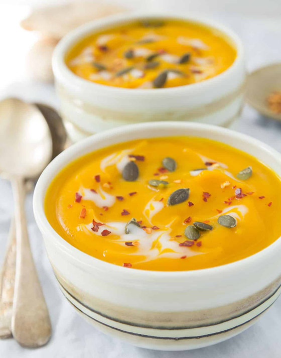 إليكم طريقة تحضير شوربة القرع والجزر الصحية والطيبة صورة رقم 6