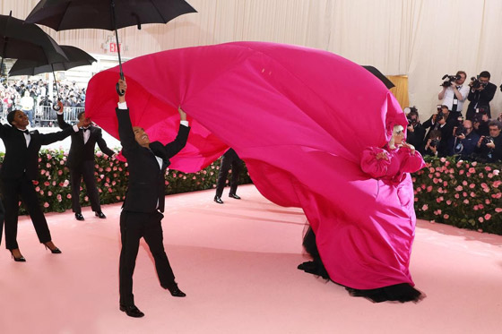 9 محطات أنيقة تركت بصماتها على العام 2019 صورة رقم 2