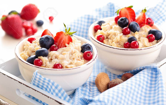 طريقة تحضير شوفان بالعسل والفواكة السهل والخفيف لرجيم صحي صورة رقم 14