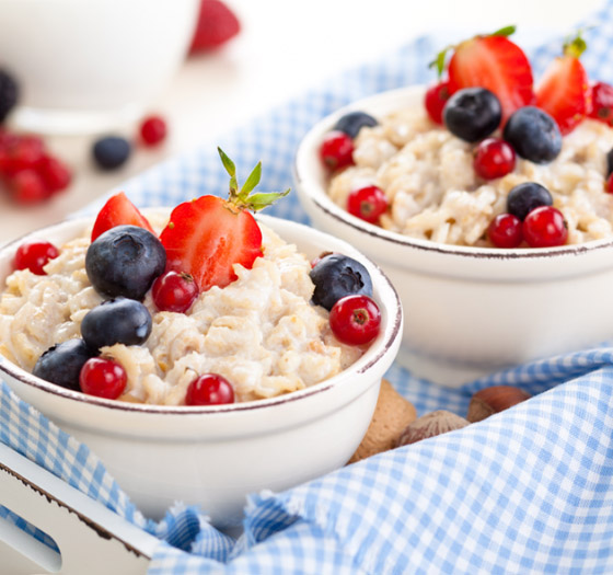 طريقة تحضير شوفان بالعسل والفواكة السهل والخفيف لرجيم صحي صورة رقم 1