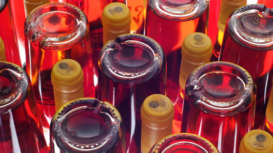 إنتاج أغلى زجاجة نبيذ في العالم... كيف صٌنعت؟ صورة رقم 9 إنتاج أغلى زجاجة نبيذ في العالم... كيف صٌنعت؟ صورة رقم 9