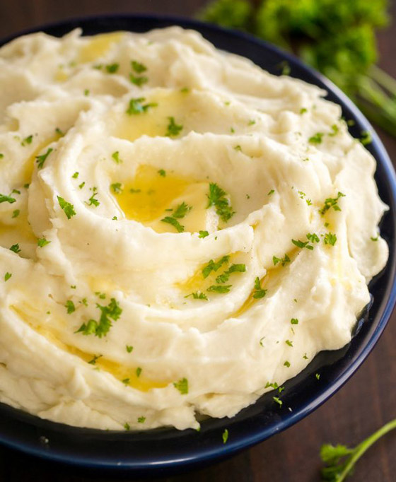 إليكم طريقة تحضير البطاطس المهروسة بالحليب وبالجريفي صوص صورة رقم 5 إليكم طريقة تحضير البطاطس المهروسة بالحليب وبالجريفي صوص صورة رقم 5