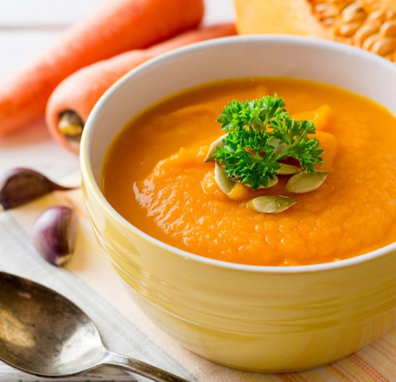 إليكم طريقة تحضير شوربة اليقطين والجزر بالكريمة للرجيم صورة رقم 1