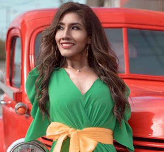 عارضة أزياء بلا ذراعين تتحدى مفاهيم الجمال صورة رقم 8