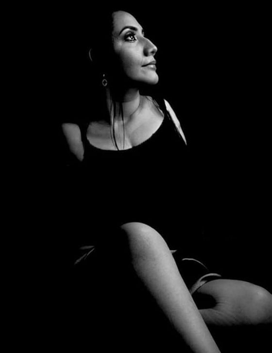 عارضة أزياء بلا ذراعين تتحدى مفاهيم الجمال صورة رقم 11