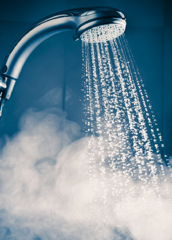 هل من الأفضل الاستحمام صباحا أم ليلا؟ وبماء ساخن أم دافئ؟ صورة رقم 2