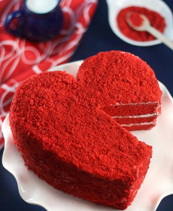 كيكة عيد الحب المخملية الحمراء صورة رقم 2