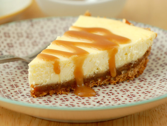 طريقة تحضير تشيز كيك بصلصة الكراميل بطعمه المميز صورة رقم 6