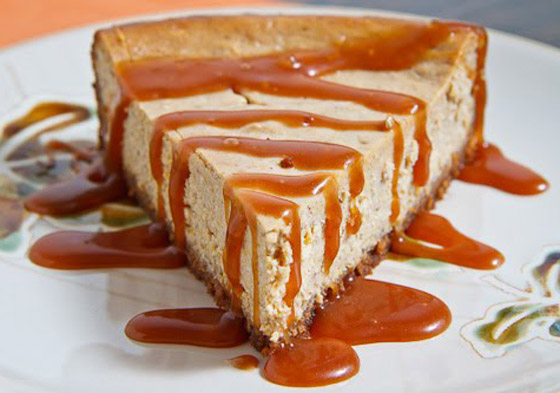 طريقة تحضير تشيز كيك بصلصة الكراميل بطعمه المميز صورة رقم 7