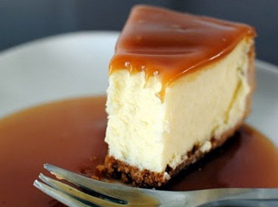 طريقة تحضير تشيز كيك بصلصة الكراميل بطعمه المميز صورة رقم 12