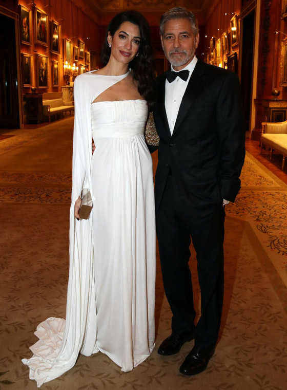 صور أجمل فساتين أمل علم الدين كلوني في عيد ميلادها الـ 42 صورة رقم 4