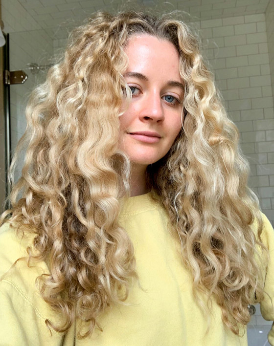 نصائح وخلطات طبيعية للعناية بالشعر الكيرلي صورة رقم 9