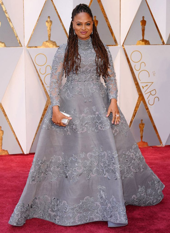 10 إطلالات أيقونية للنجمات العالميات قدمها المصممون العرب في الأوسكار صورة رقم 8