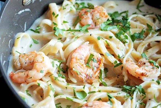 إليكم طريقة تحضير المكرونة بالجمبري بطعم لذيذ ومميز صورة رقم 7