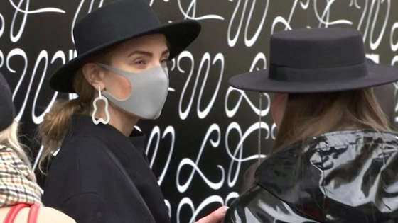 كورونا يطال الأزياء.. هذا تأثير الفيروس المباشر! صورة رقم 3